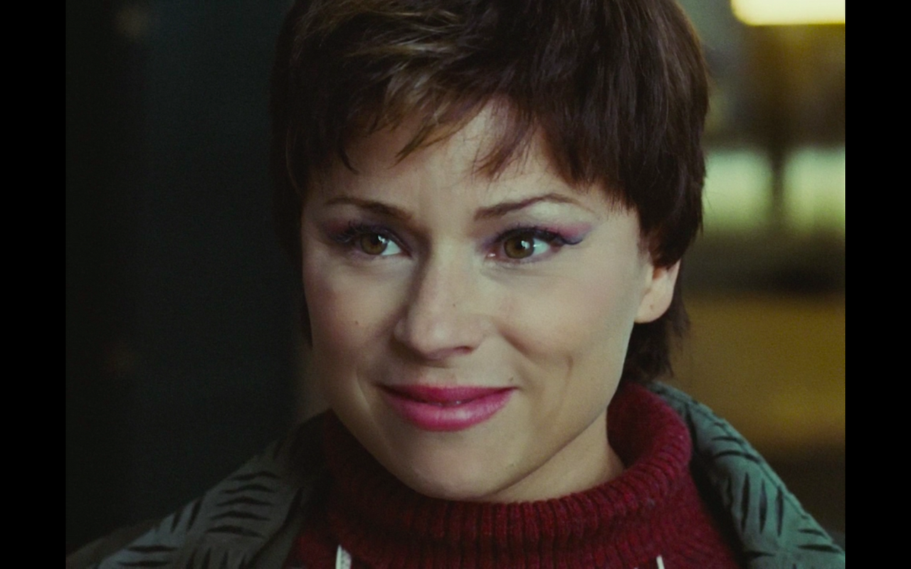 laurence.anyways.2012.720p.bluray.dd5.1.x264-publichd.mkv - 02.42.46.006.png