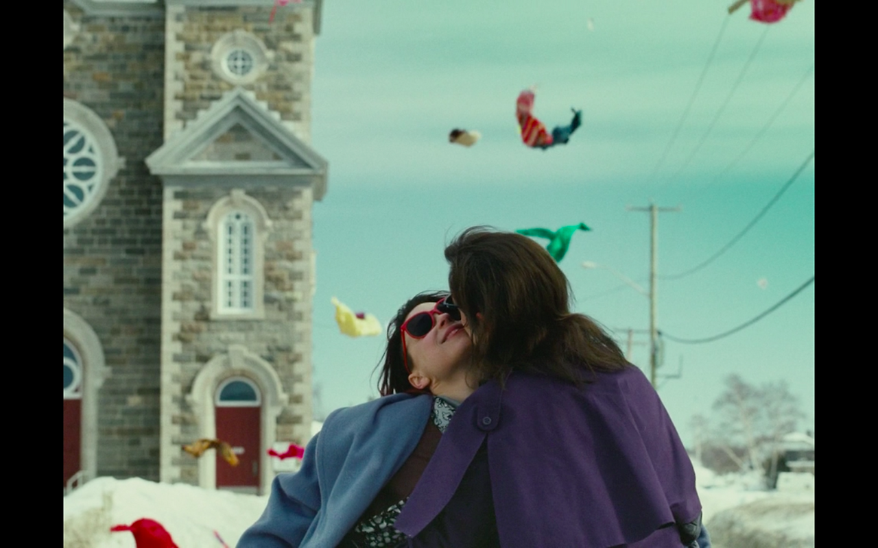 laurence.anyways.2012.720p.bluray.dd5.1.x264-publichd.mkv - 02.07.25.012.png