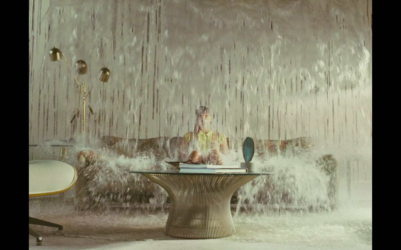 laurence.anyways.2012.720p.bluray.dd5.1.x264-publichd.mkv - 01.54.36.203.png