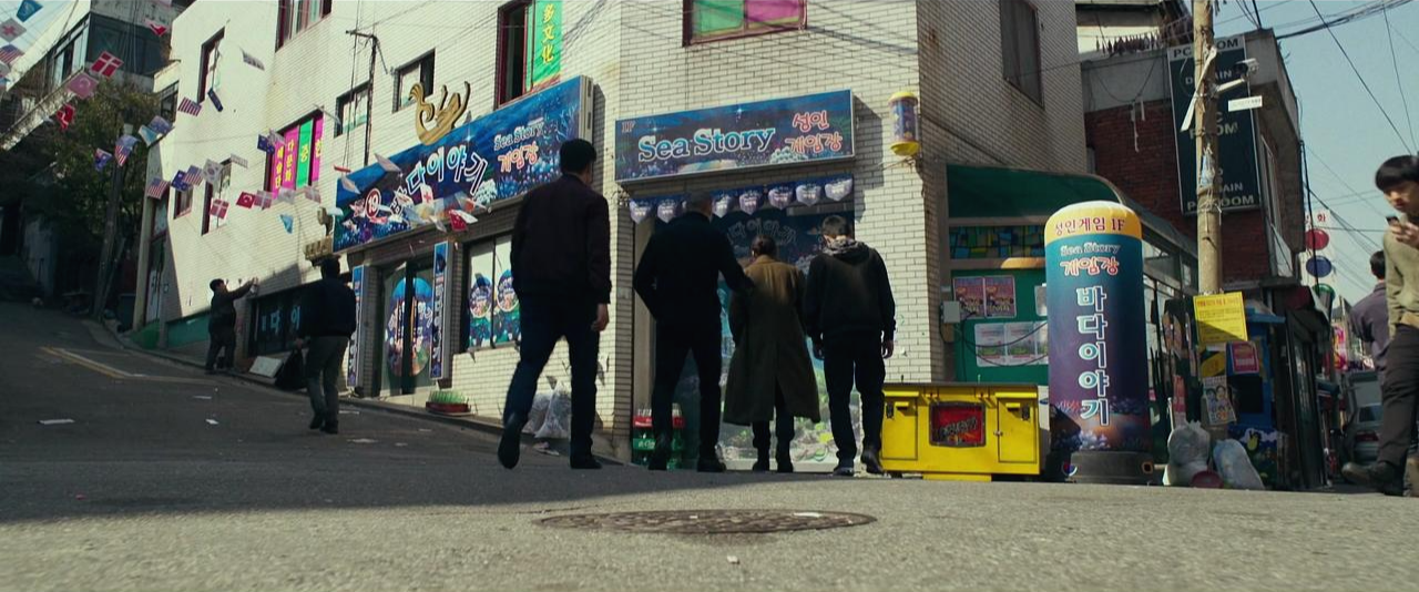 범죄도시.The Outlaws.2017.1920x1080.FHD-Movement.mp4_002071854.png