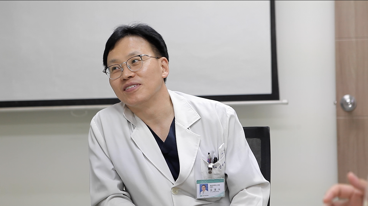 김영식 선생님2.png