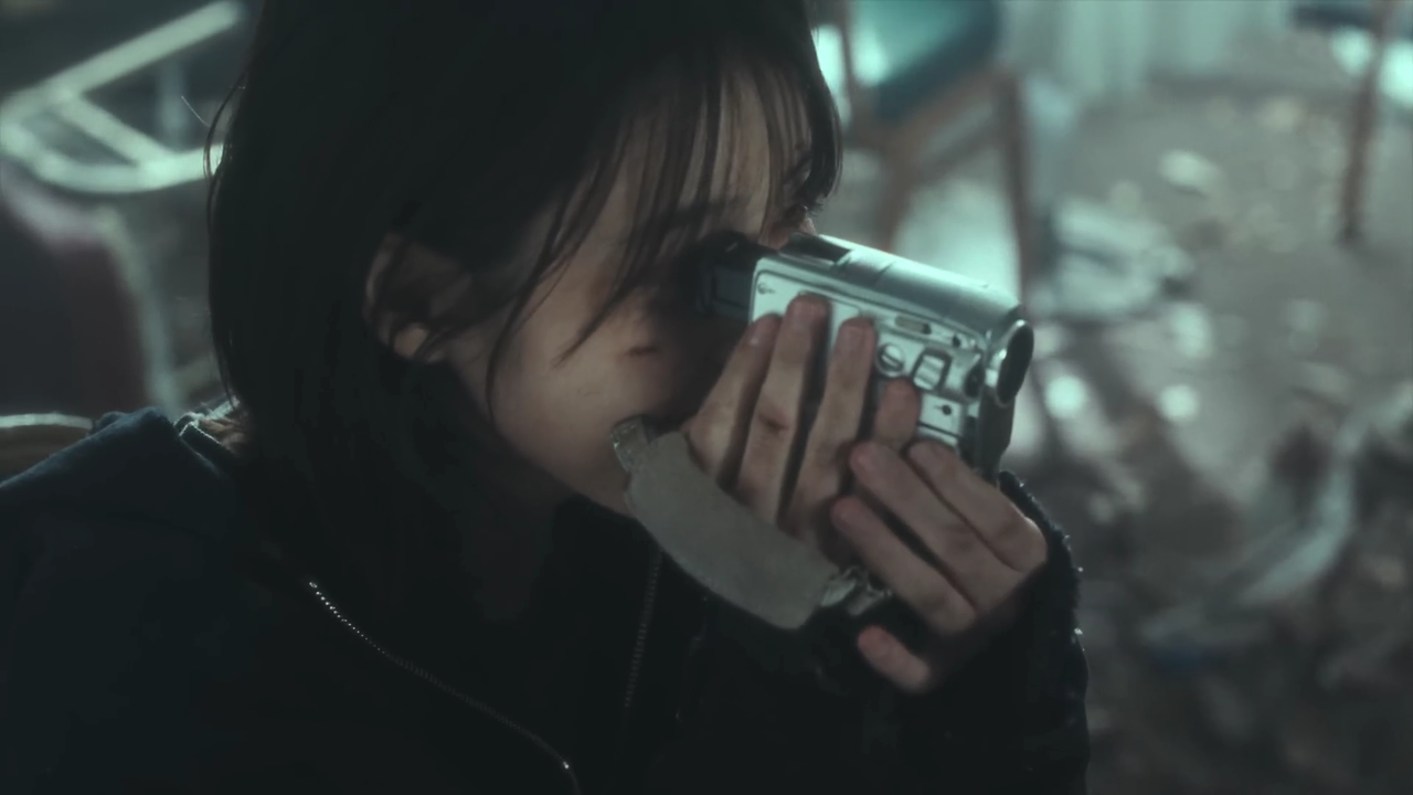 SnapSave.io-IU 'Love wins all' MV-(1080p).mp4_000126209.png