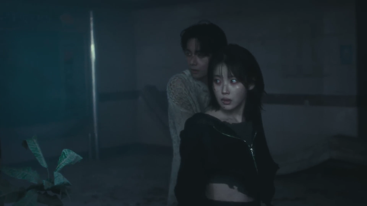 SnapSave.io-IU 'Love wins all' MV-(1080p).mp4_000037162.png