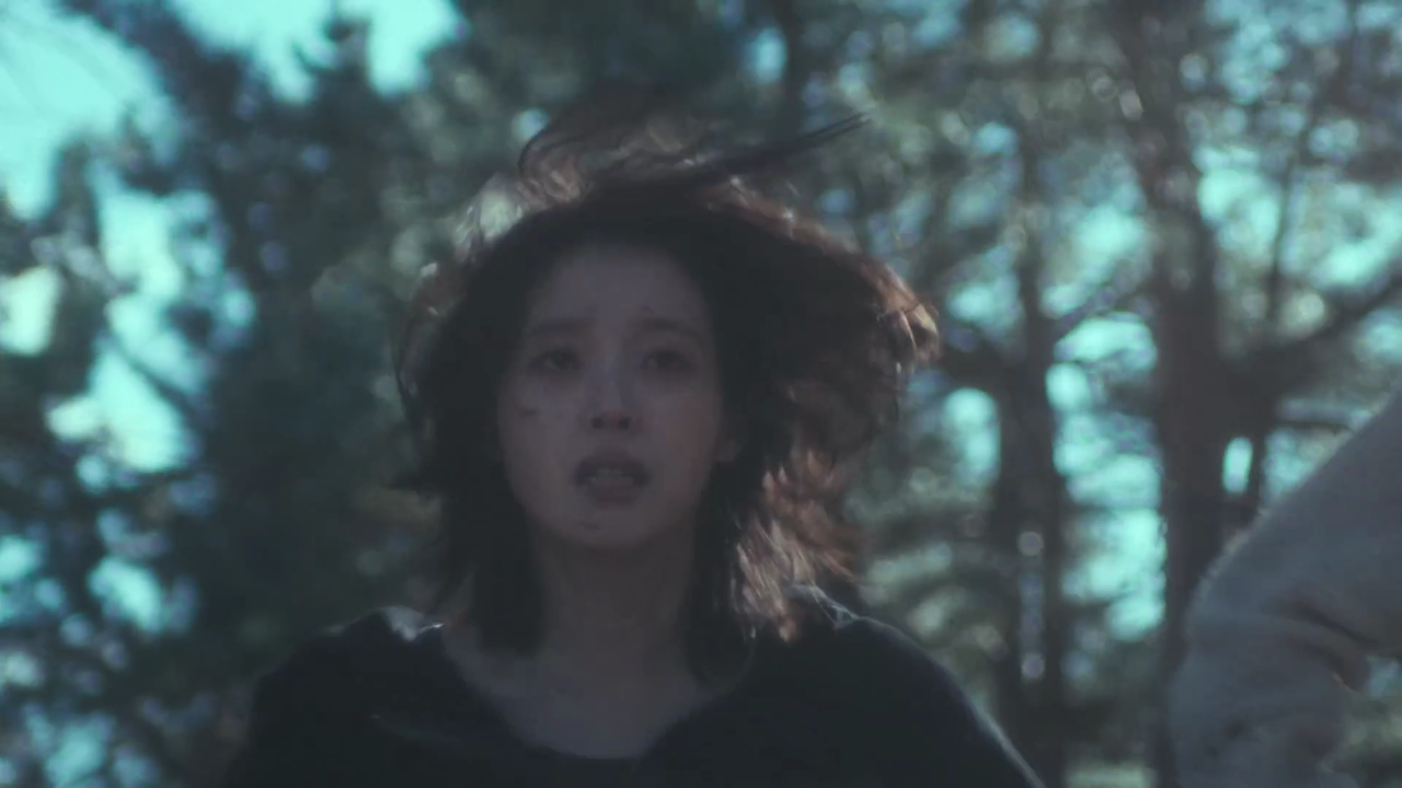 SnapSave.io-IU 'Love wins all' MV-(1080p).mp4_000004713.png