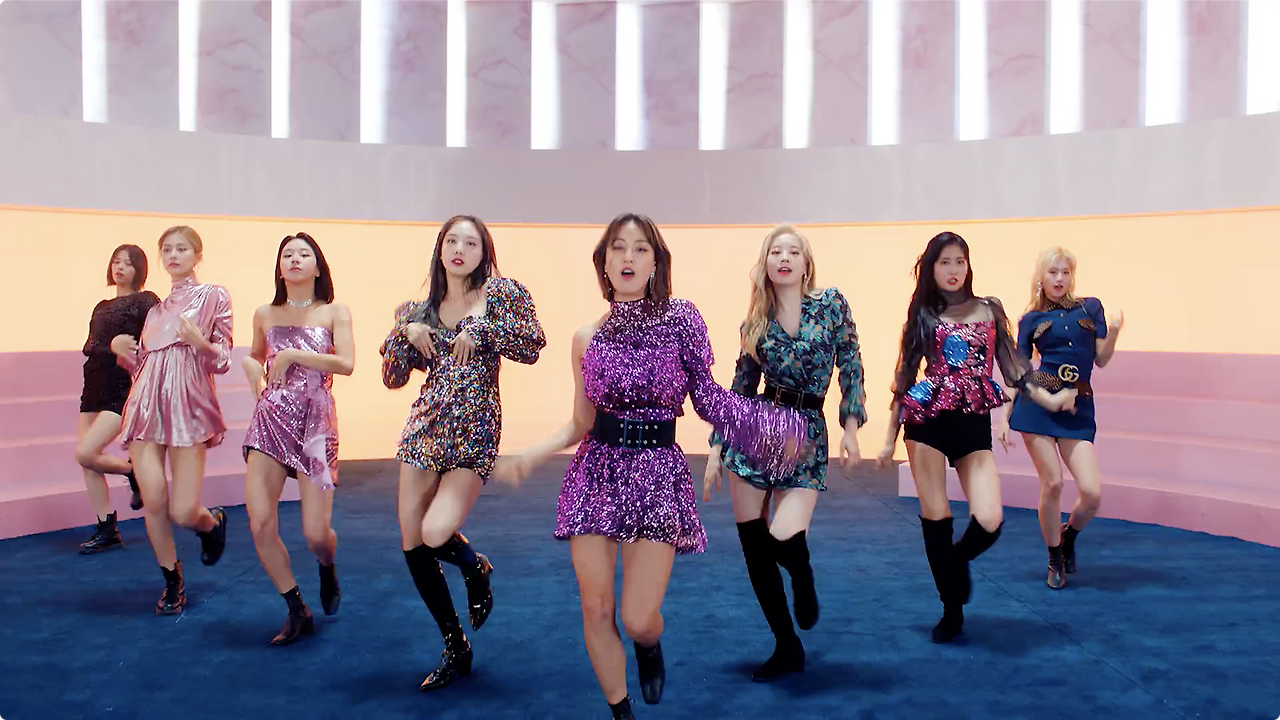 loveandfake.mp4 - 01.27.253.png