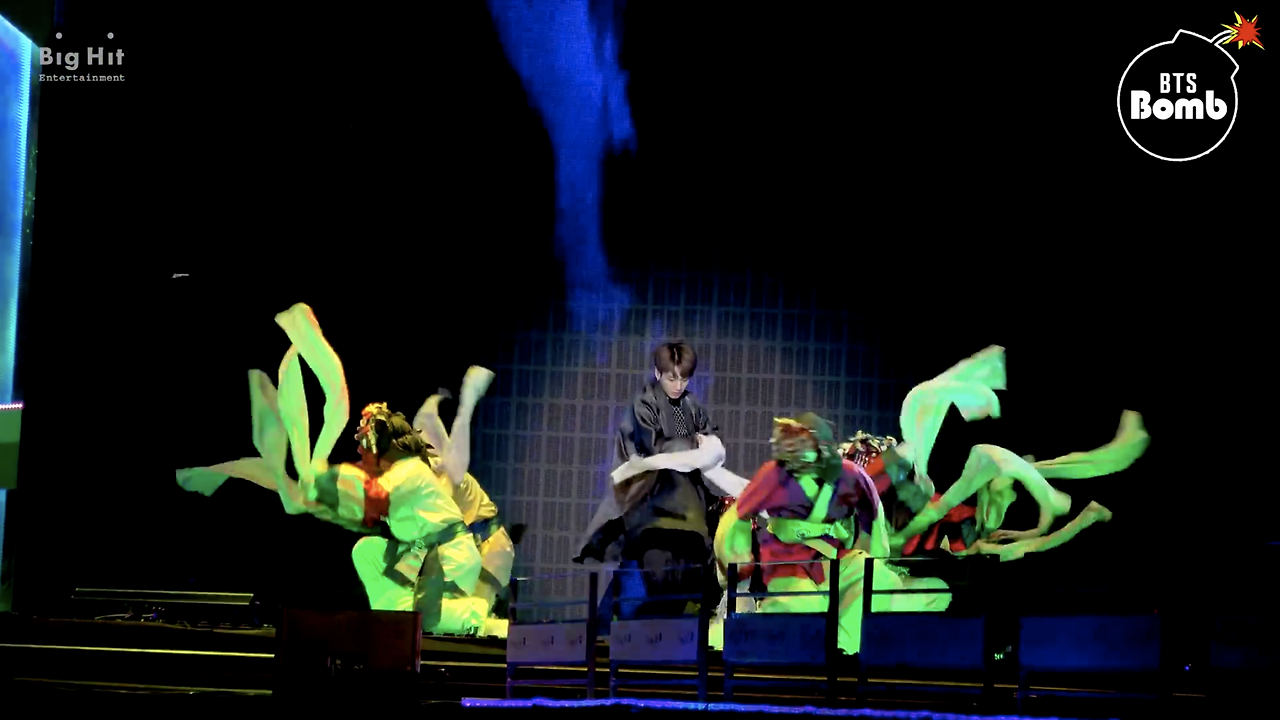 idolbts.mp4 - 01.44.671.png