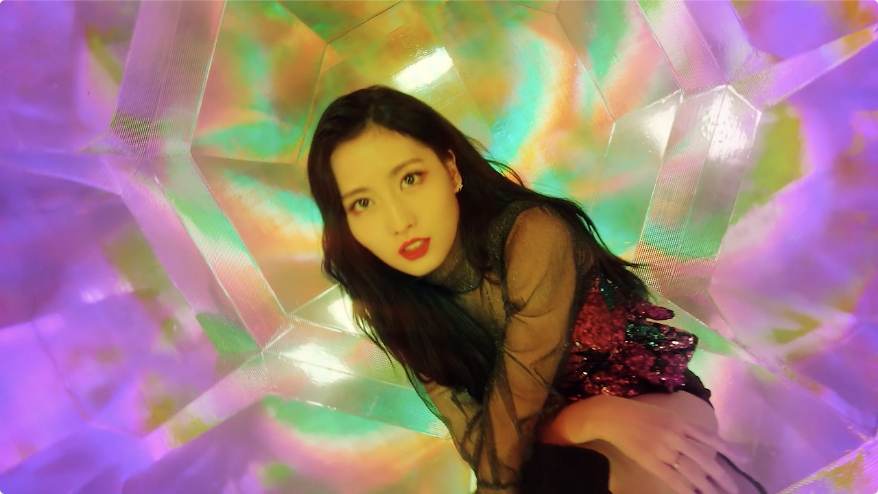 loveandfake.mp4 - 00.33.700.png