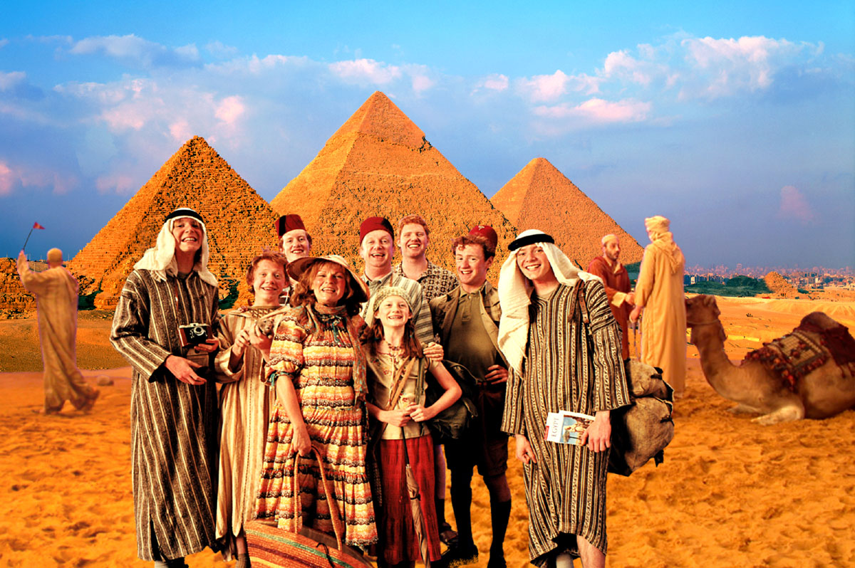 Weasley_Wizarding_Vacation_in_Egypt.png