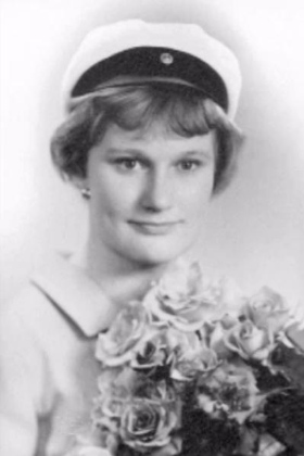 399px-Tarja_Halonen_graduation_photo_1962.png