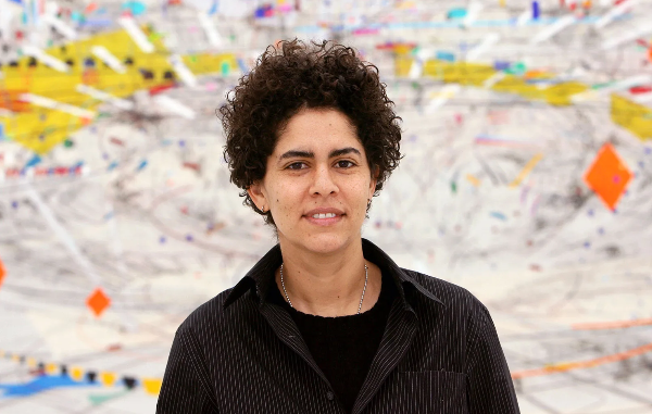 줄리머레투 작가사진.png