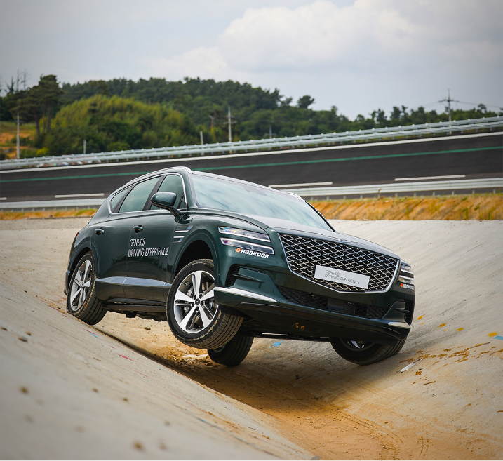 HMG_Experience Center_12.png