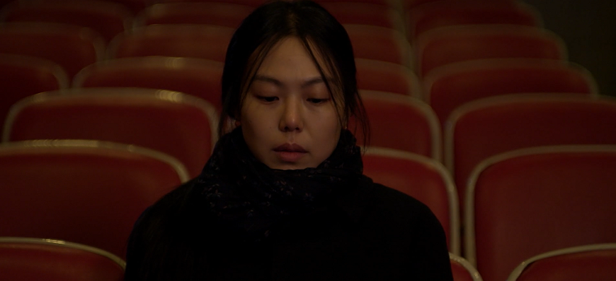 밤의 해변에서 혼자 2.png