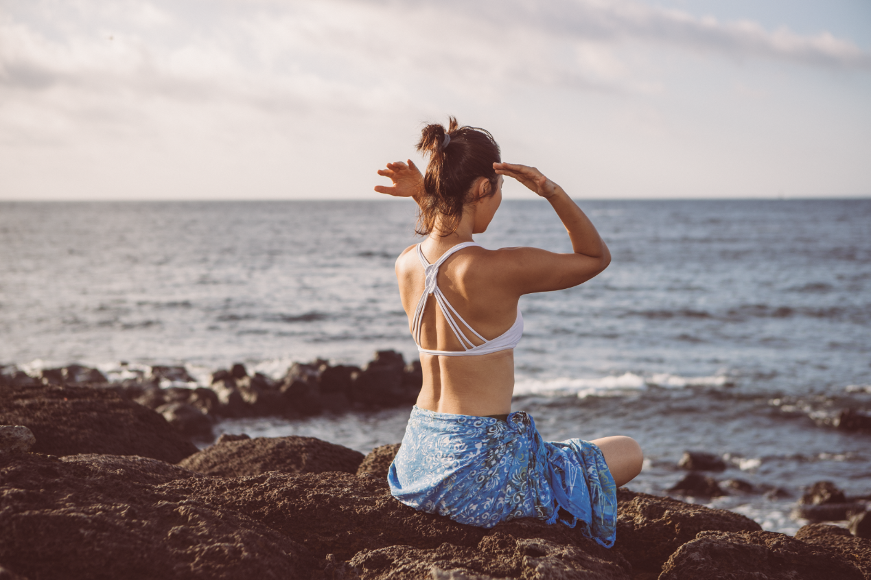 수선생님사진_02 (1).png