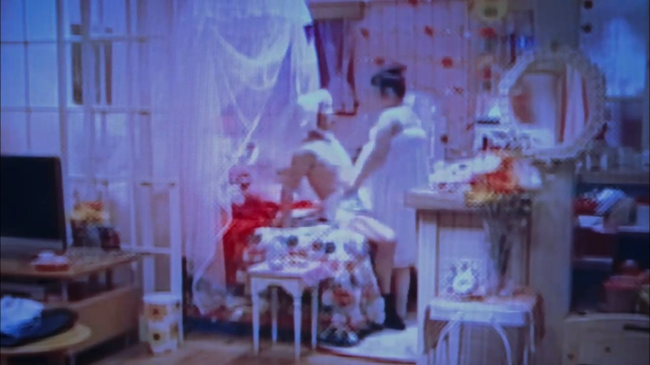 자위하려고 준비해둔 티슈로 흐르는 눈물을 닦고 있었습니다. _라라피포.mp4_20260107_143241.495.png