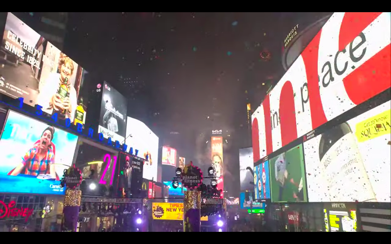 Screen Shot 2022-01-01 at 12.04.16 AM.png