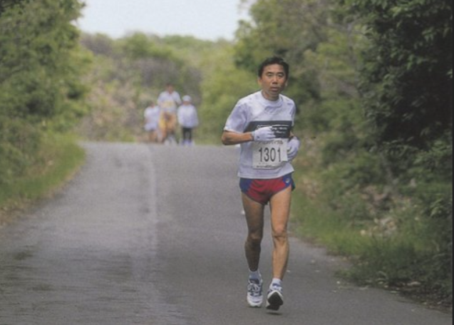 무라카미 하루키3.png