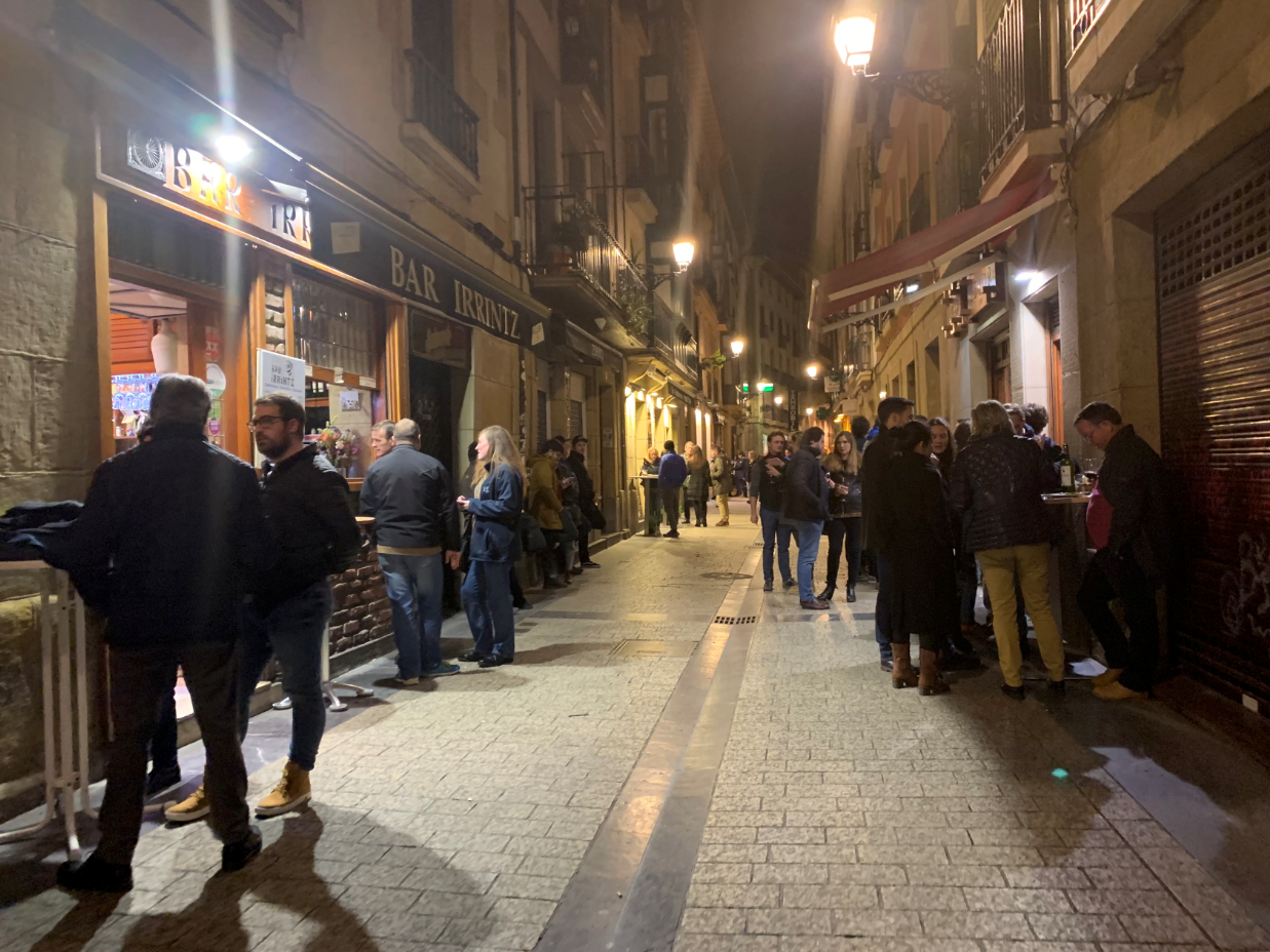 산세바스티안 바1.png