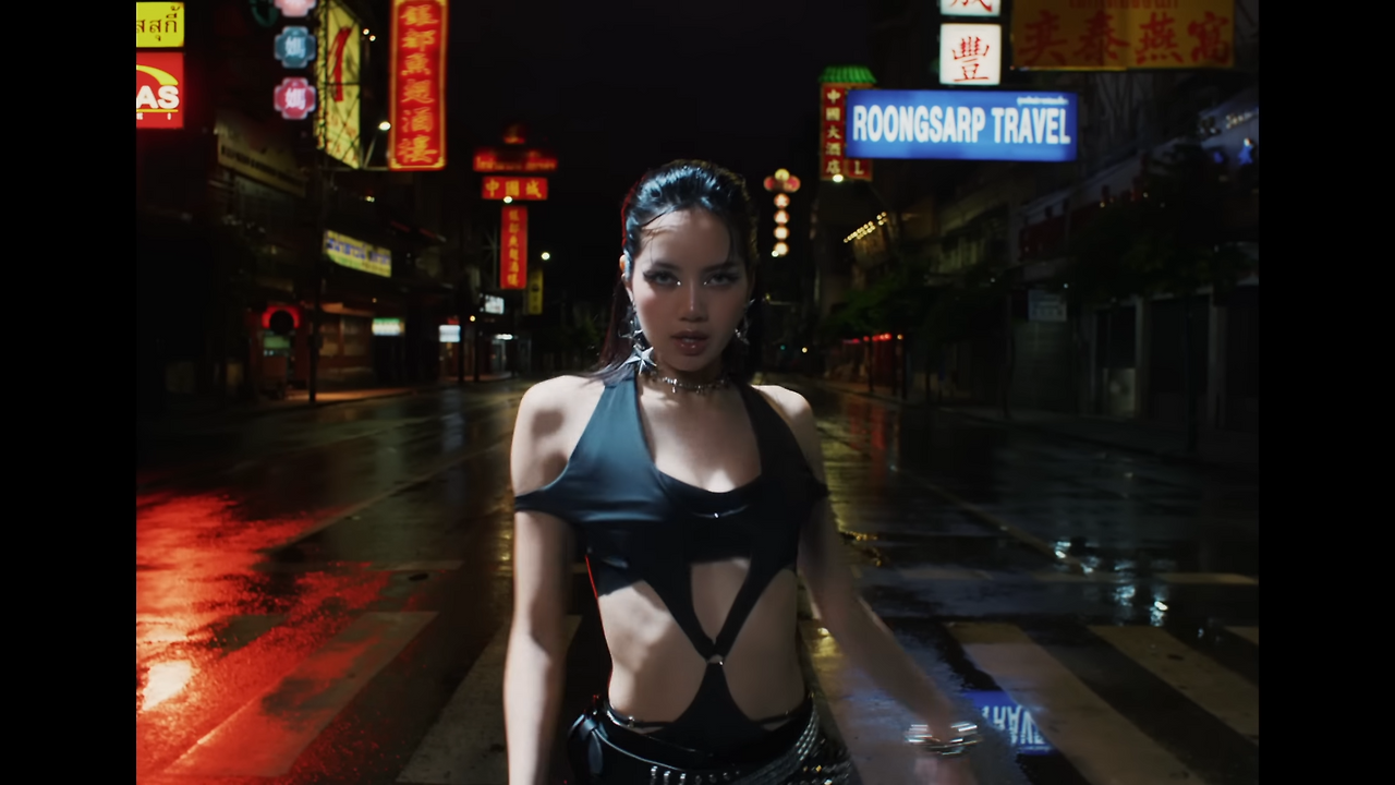 LISA - ROCKSTAR (Official Music Video) 0-16 screenshot.png