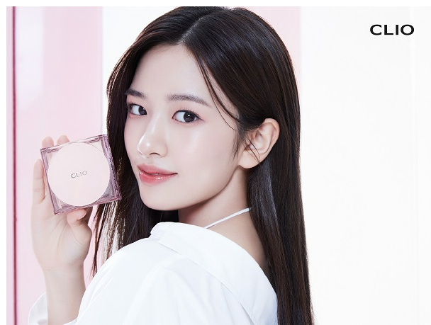 클리오_안유진.png