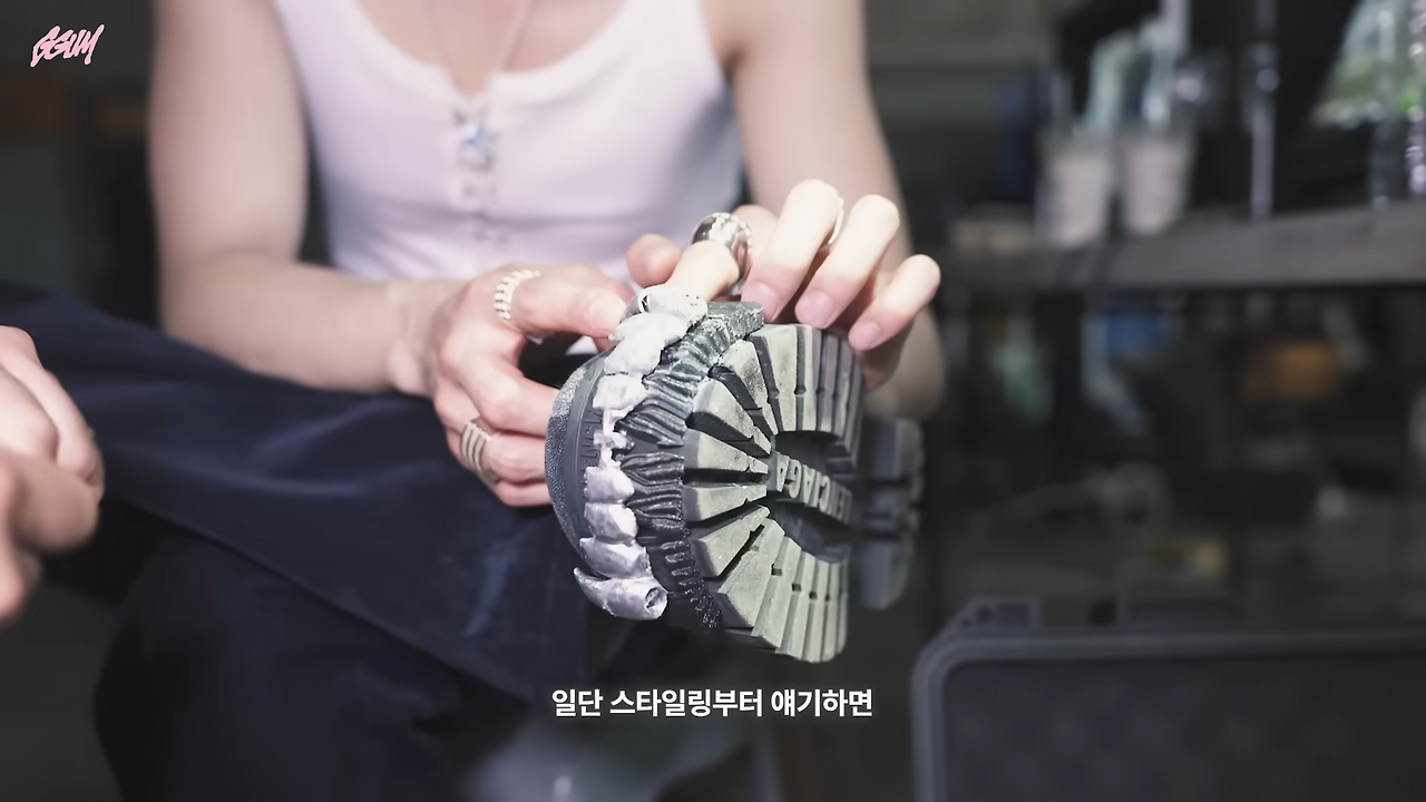 ‘YEONJUN’s Mixtape_ GGUM’ MAKING FILM #3 _ TXT (투모로우바이투게더) 9-30 screenshot.png