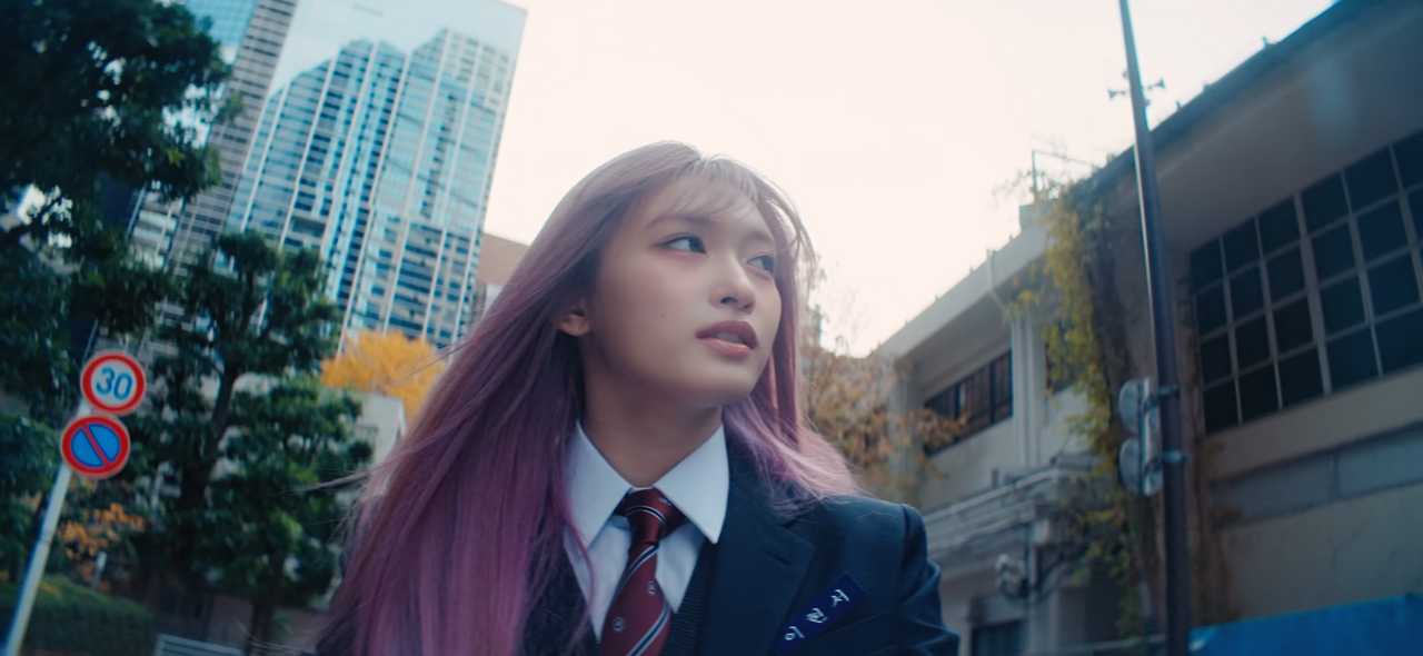 IVE 아이브 'REBEL HEART' MV 0-34 screenshot.png