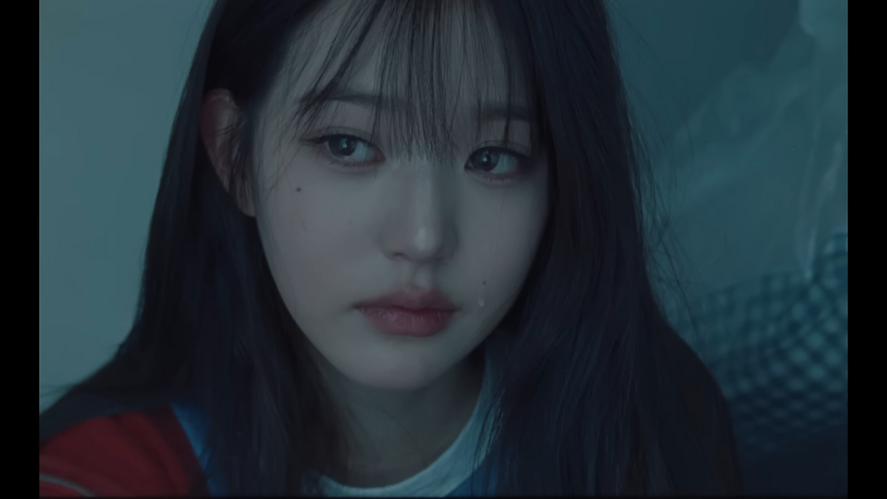 IVE 아이브 'Either Way’ MV 2-10 screenshot.png