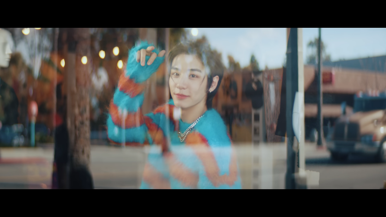 BOYNEXTDOOR (보이넥스트도어) 'One and Only' Official MV 1-26 screenshot.png