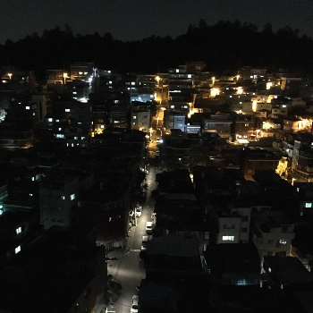 창천동 골목.png