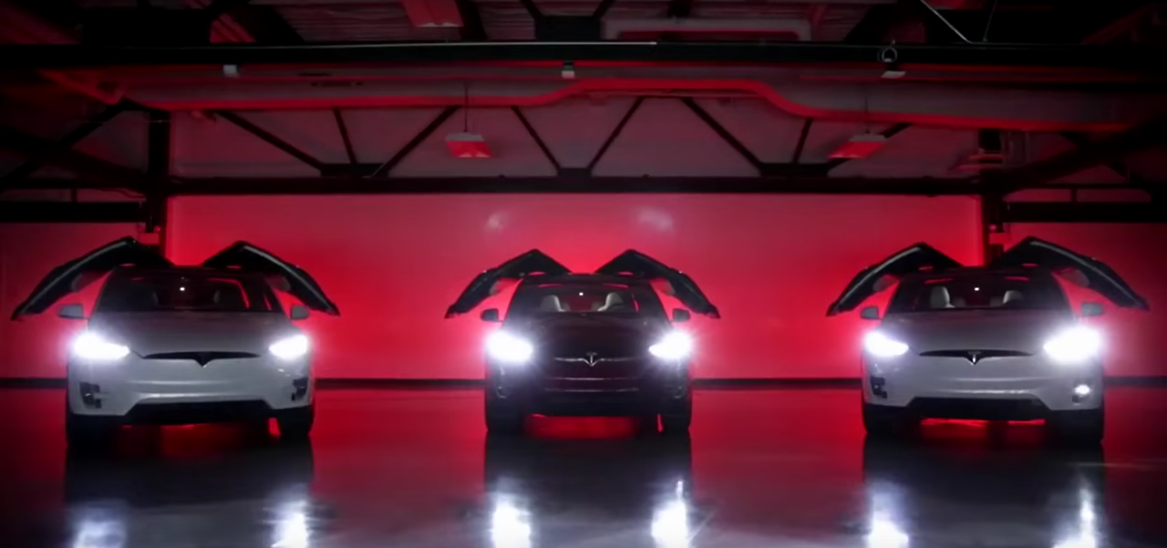 tesla-model-x-light-show.png