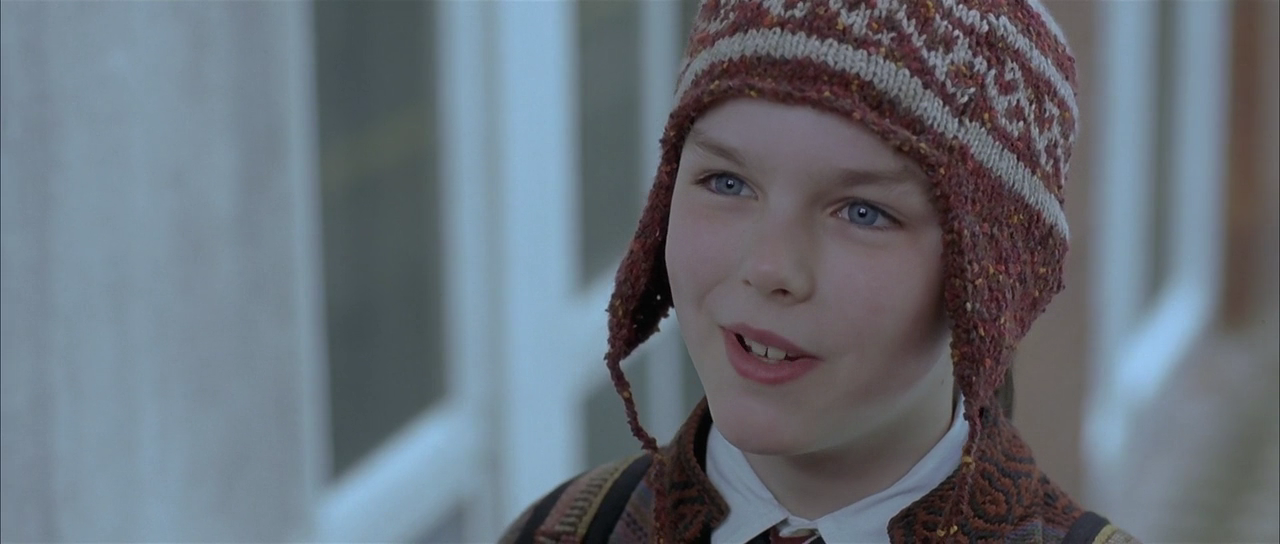 About.A.Boy.2002.720p.BRRip.x264-x0r.mkv_002227074.png