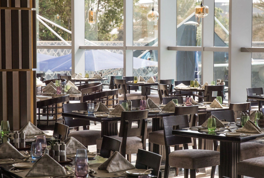 야나트립_두바이호텔_주메이라레스토랑_문도 (5).png