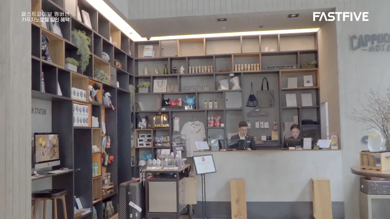 Sequence 01.00_02_16_06.Still006.png