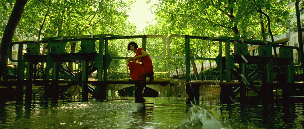 Amelie.2001.720p.BluRay.x264-PublicHD.mkv_000738311.png