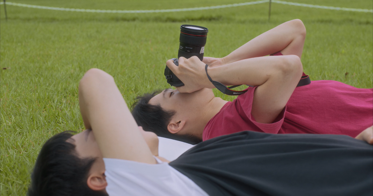 잔디밭 경준 사진.png