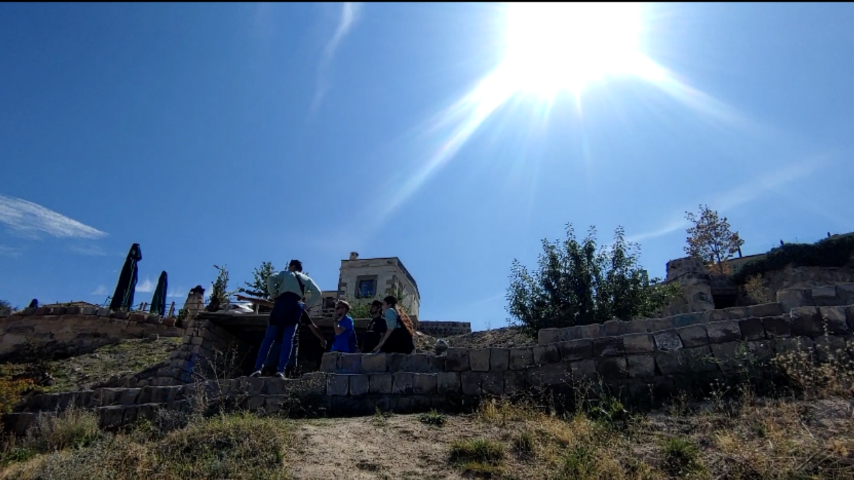 사막의 달 여행자-전체 사진-37986734994.png