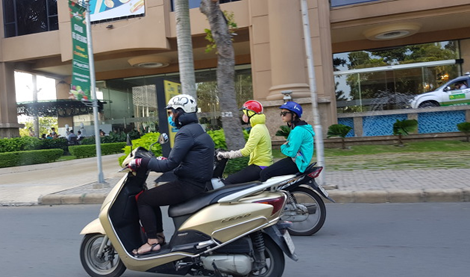 출근 오토바이.png