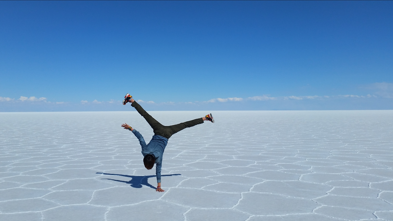 볼리비아_우유니 소금사막.png