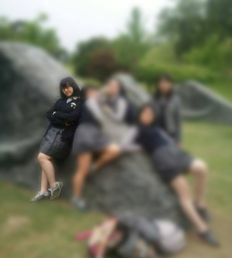 유난히 내성적이었던_흐림.png