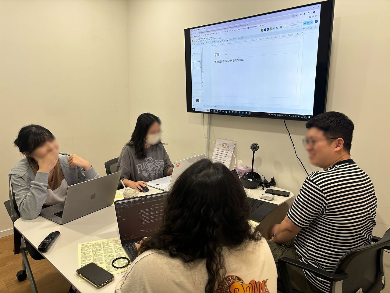 다운로드 (2).blur.png