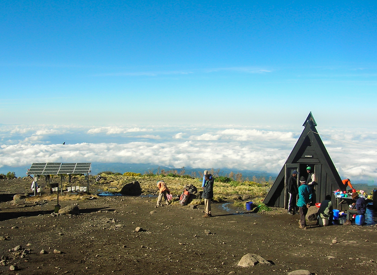 05_호롬보 산장의 아침 운해.png