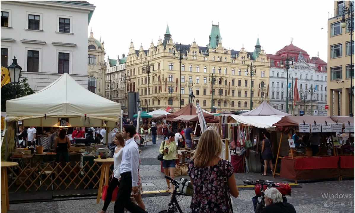 리퍼블릭 광장1.png