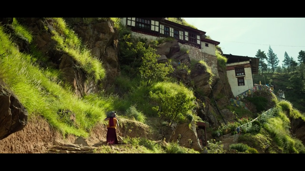 총을 든 스님_Texted_ST_2025.02.05_3m.mp4_000274920.png