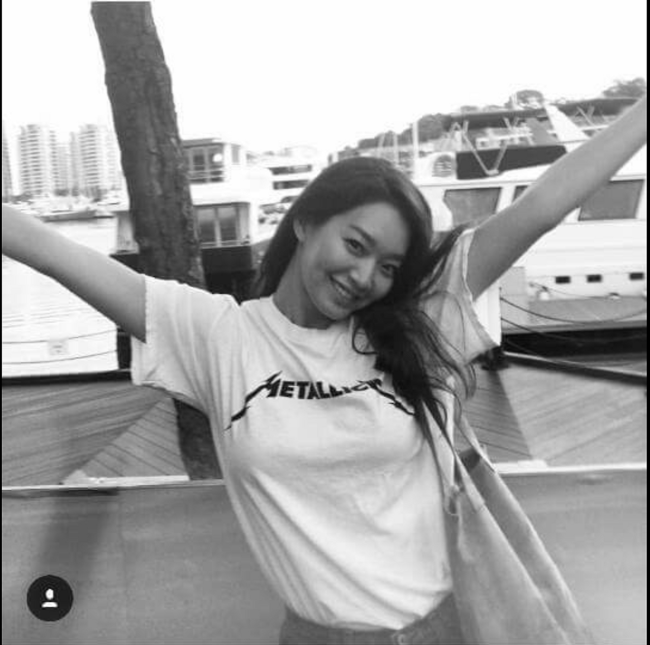 신민아 메탈리카.png