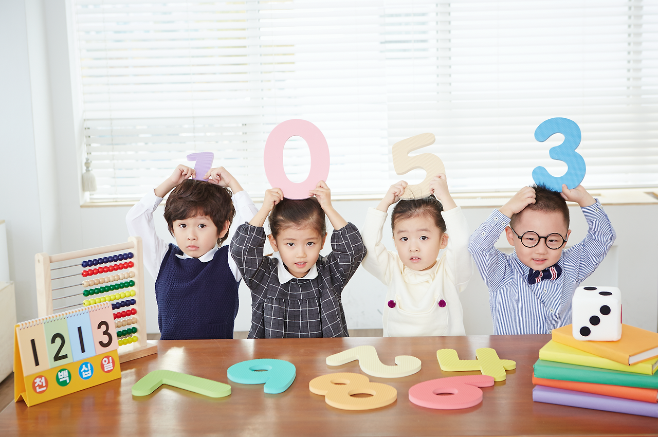 아이들숫자들기.png