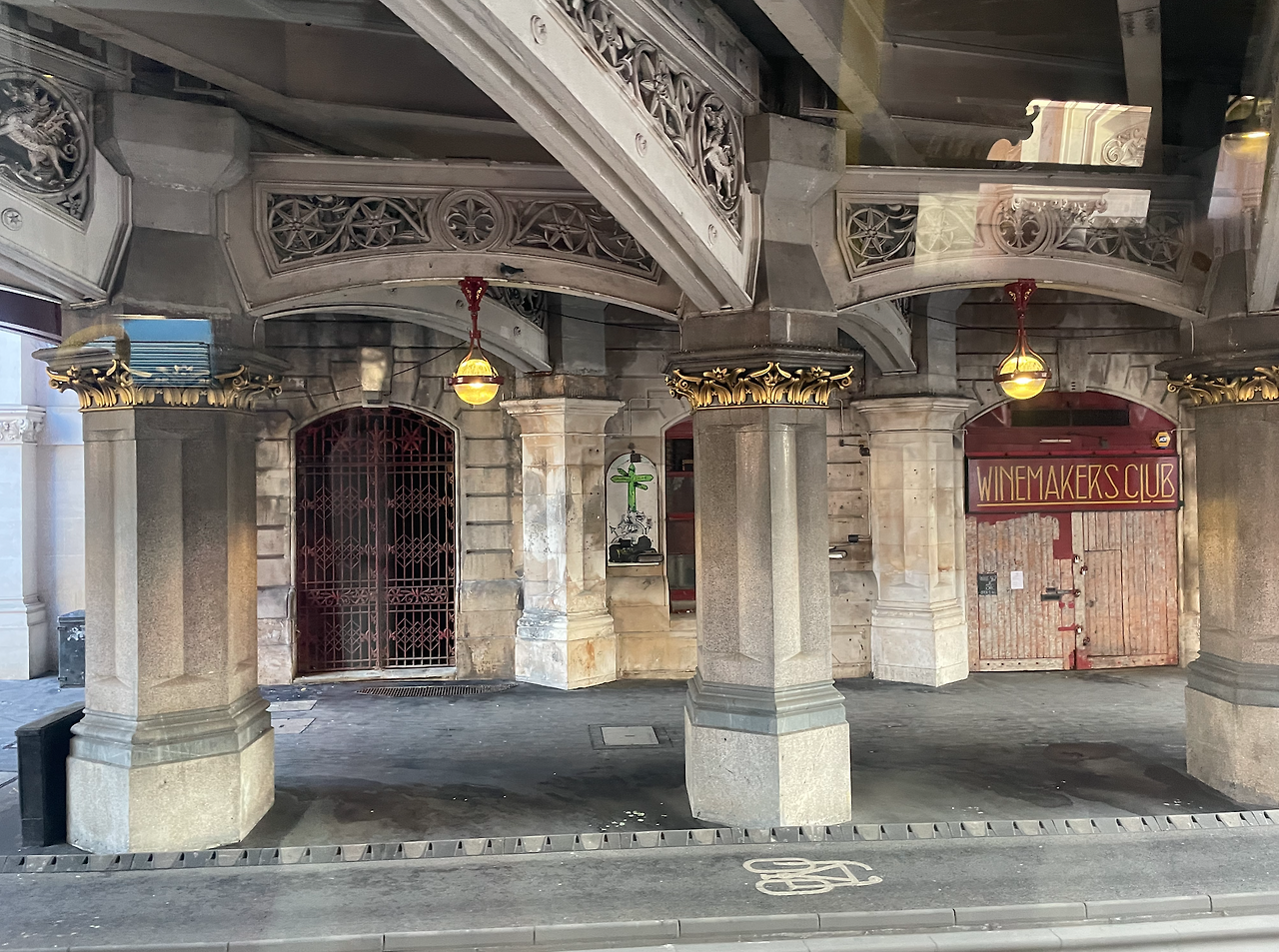 스크린샷 2022-03-31 00.26.20.png