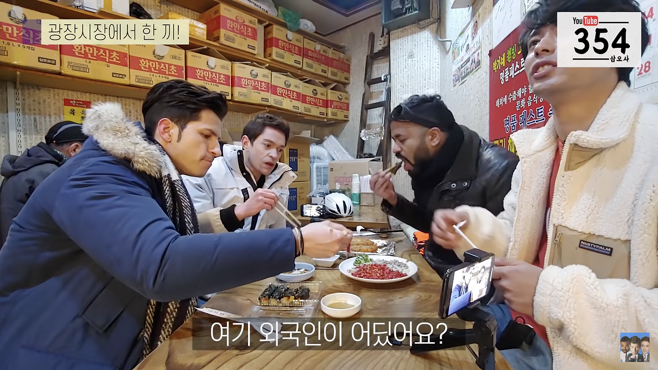 Screen Shot 2565-08-12 at 17.27.08.png