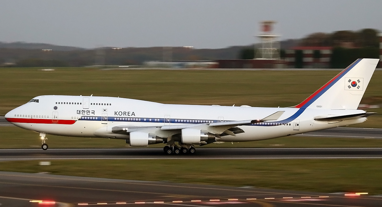 B747-400 AIR FORCE.png