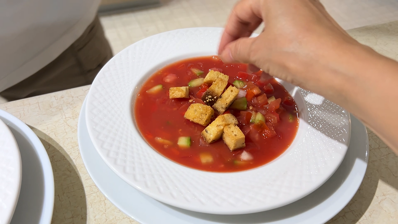 2507_summer guest.022.png