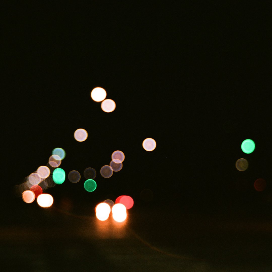 198 작게밝게빛나며다가오는.png