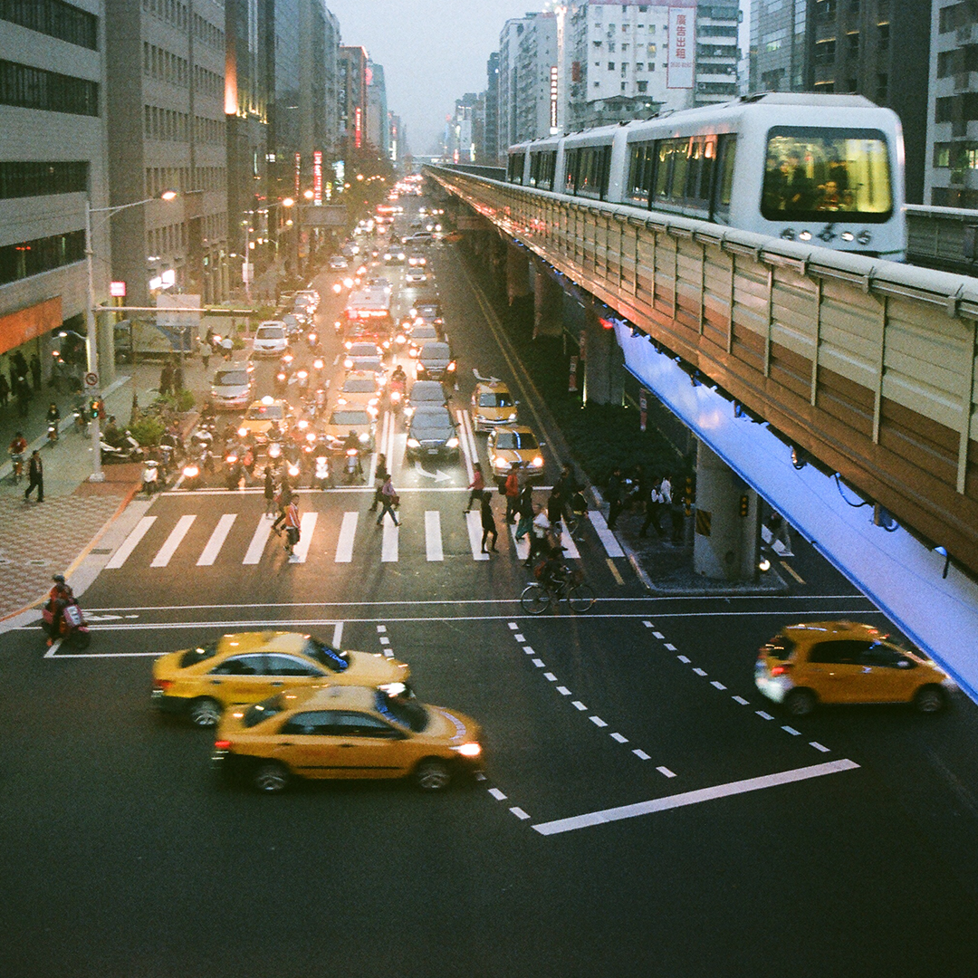 089 도시의멈춤.png